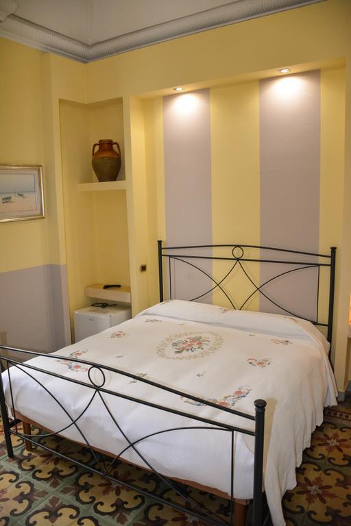 B&B Le Colonne Brindisi Luaran gambar