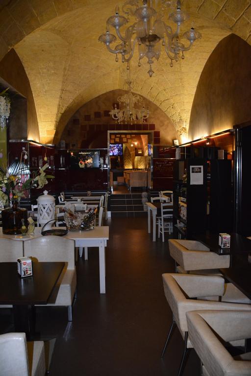 B&B Le Colonne Brindisi Luaran gambar