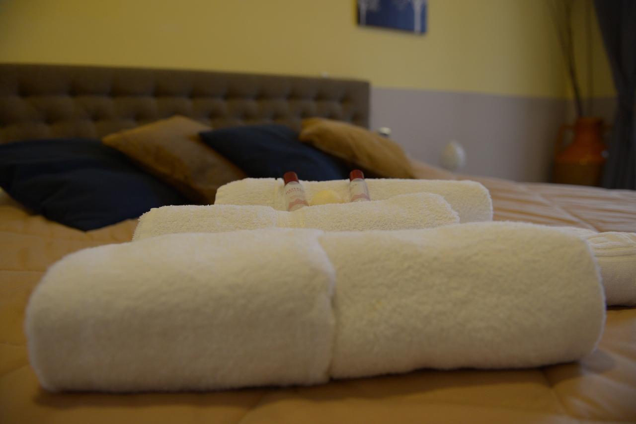 B&B Le Colonne Brindisi Luaran gambar