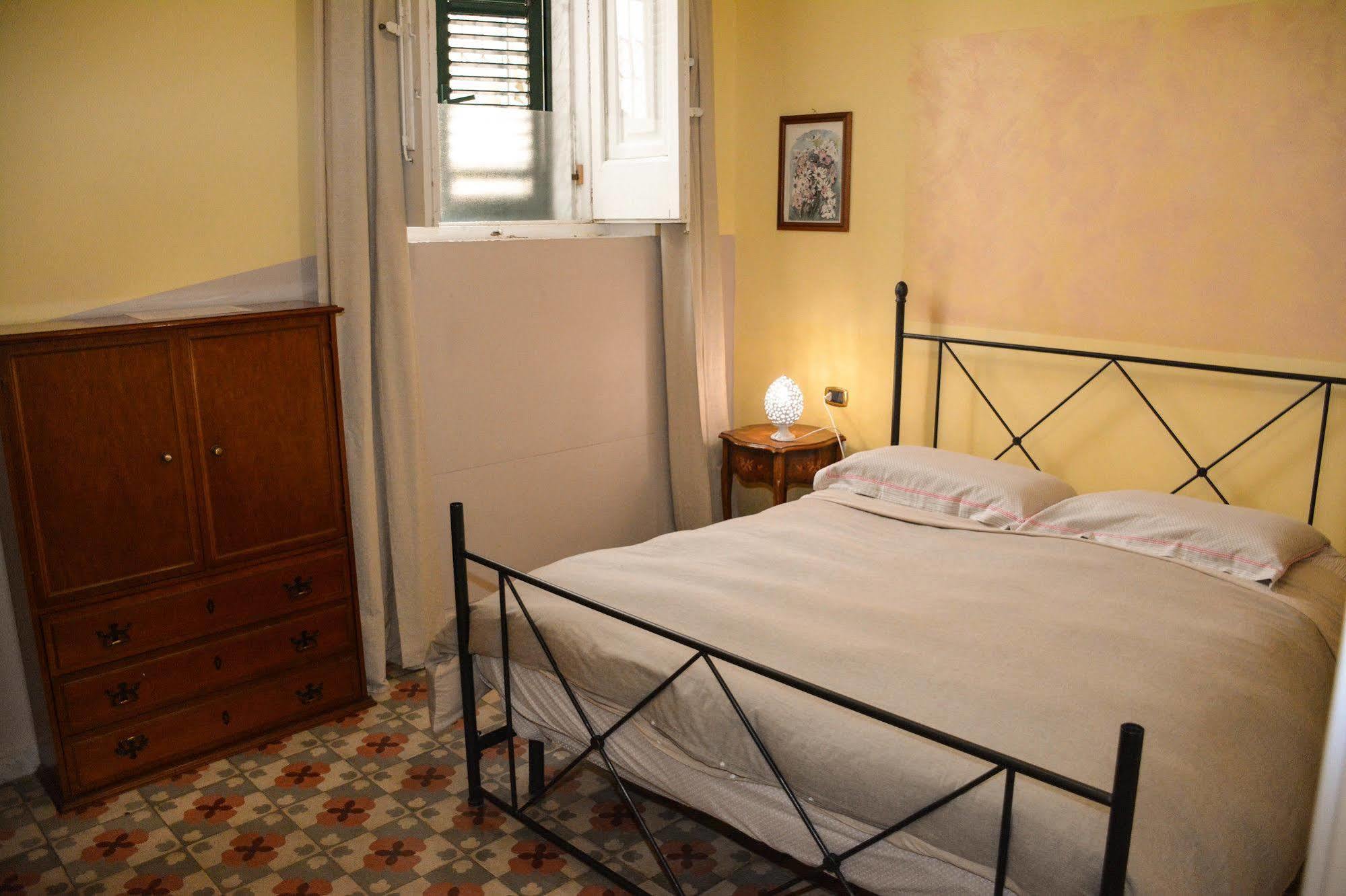 B&B Le Colonne Brindisi Luaran gambar