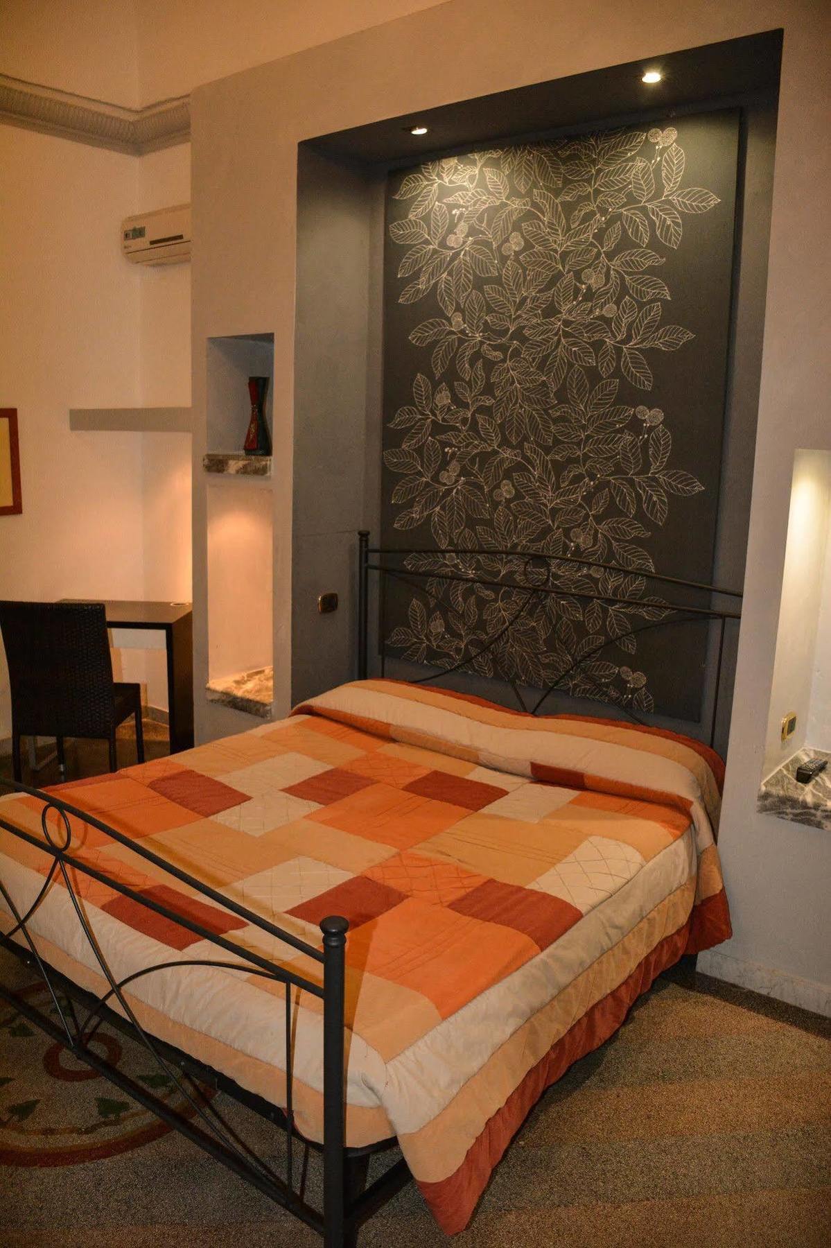 B&B Le Colonne Brindisi Luaran gambar